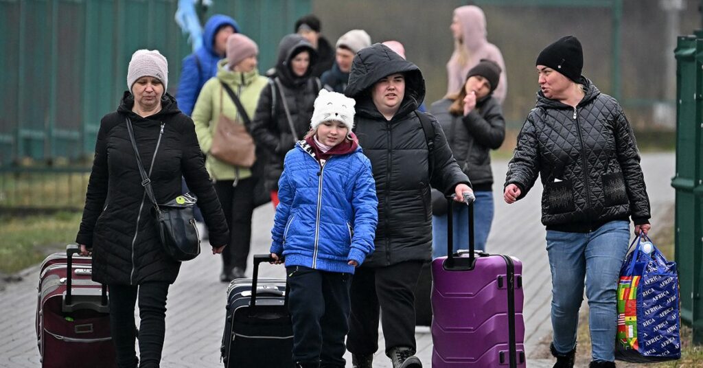 Russian Activists Turn to Crypto for Donations to Aid Ukraine Refugees